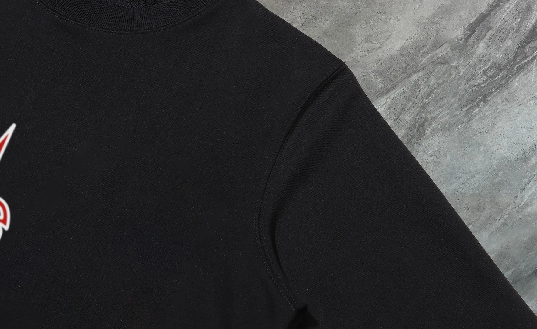 【 In Stock】 〖 𝐌𝐎𝐍𝐂𝐋𝐄𝐑~ 〗 440g ， 😎 ， ， Factory 2025 T ， ， Premium LOGO， Same Style ：Black White Size：S M L XL 2XL